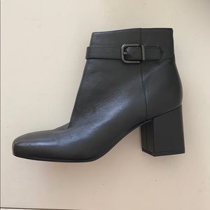 Via Spiga 7.5 new/never worn black booties